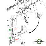 AH137630 - John Deere chain link
