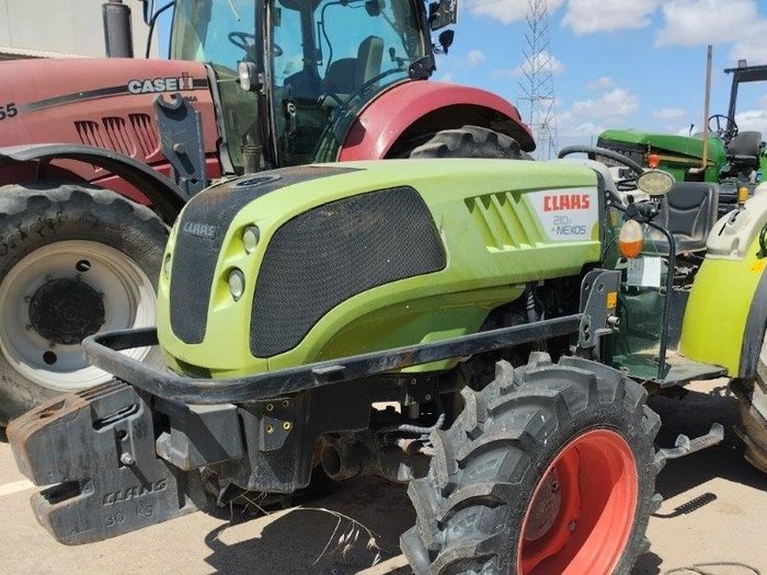 TRACTOR  CLAAS 210F