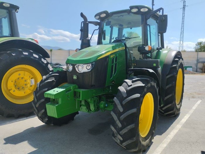 JOHN DEERE 6110M PQ+CR 4WD TLS TRACTOR