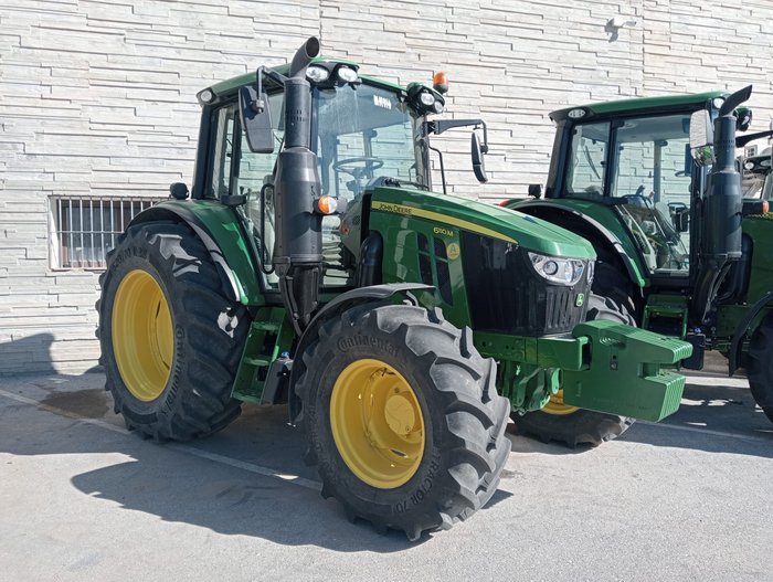 JOHN DEERE 6110M AUTOPWR