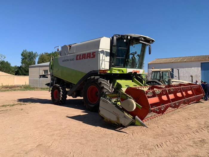 COSECHADORA CLAAS 520